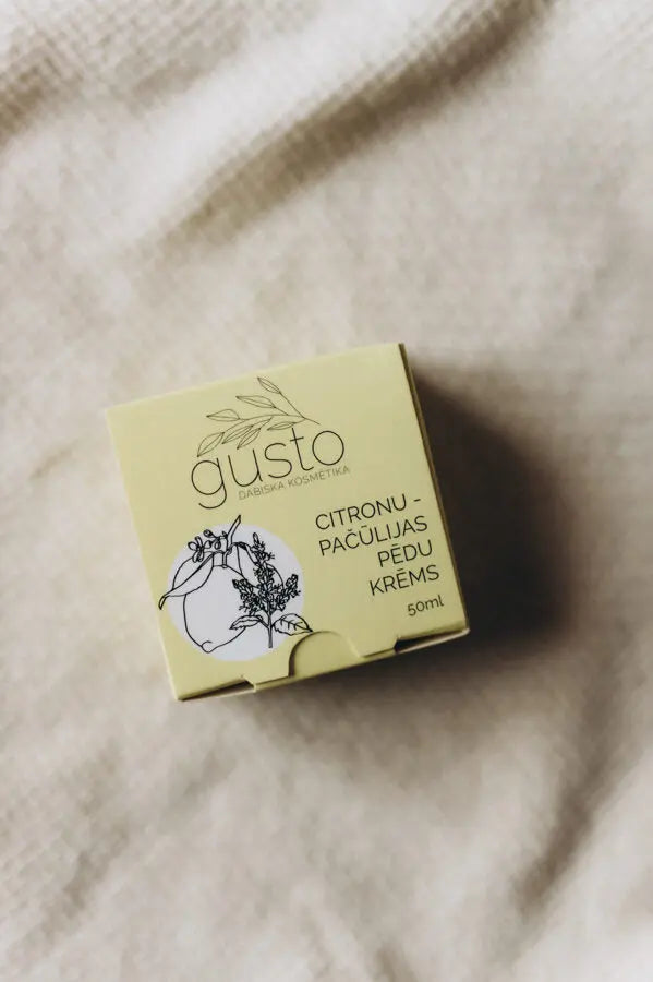 Gusto citronu un pačūlijas pēdu krēms, 50ml