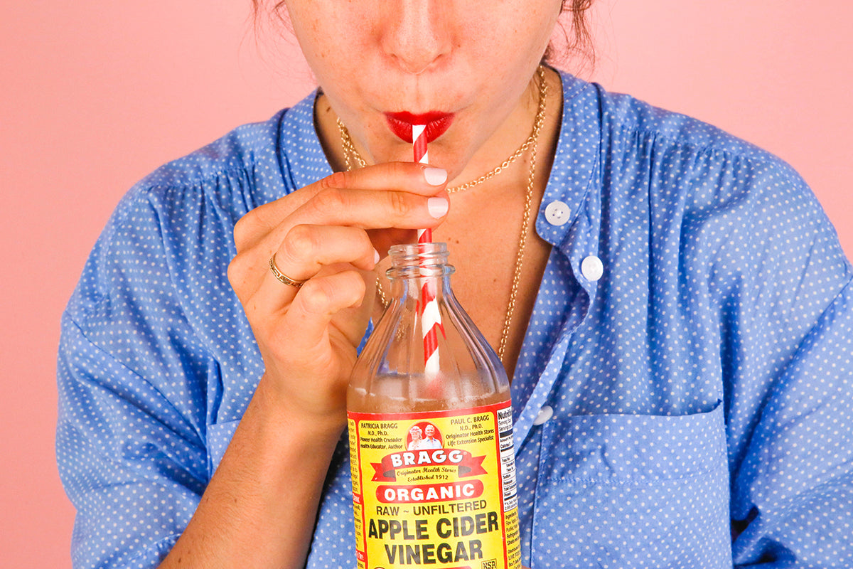 Kādu ābolu etiķi izvēlēties, lai tas labvēlīgi ietekmētu veselību?