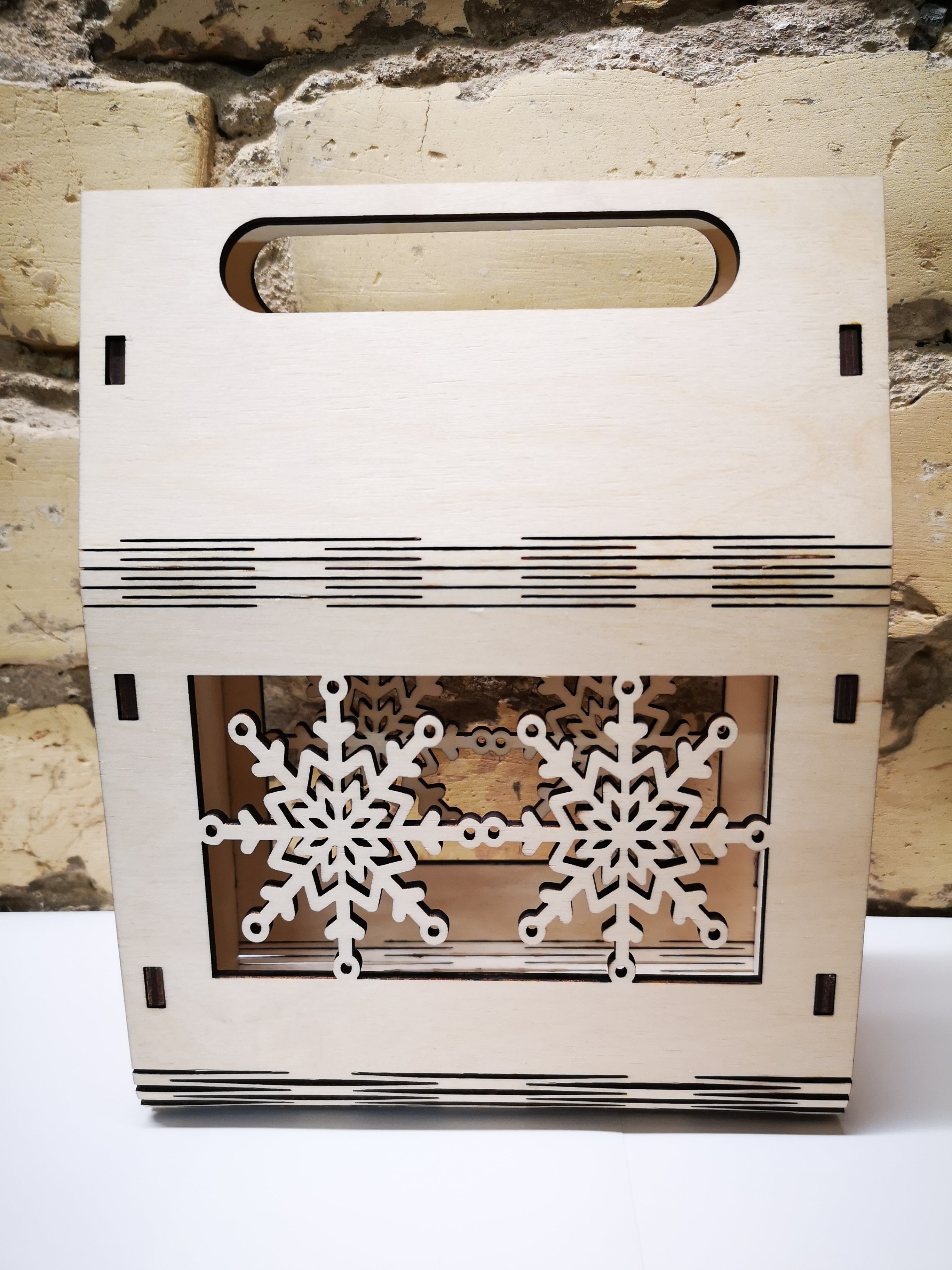 Kokradis koka gardumu kaste, vidējā